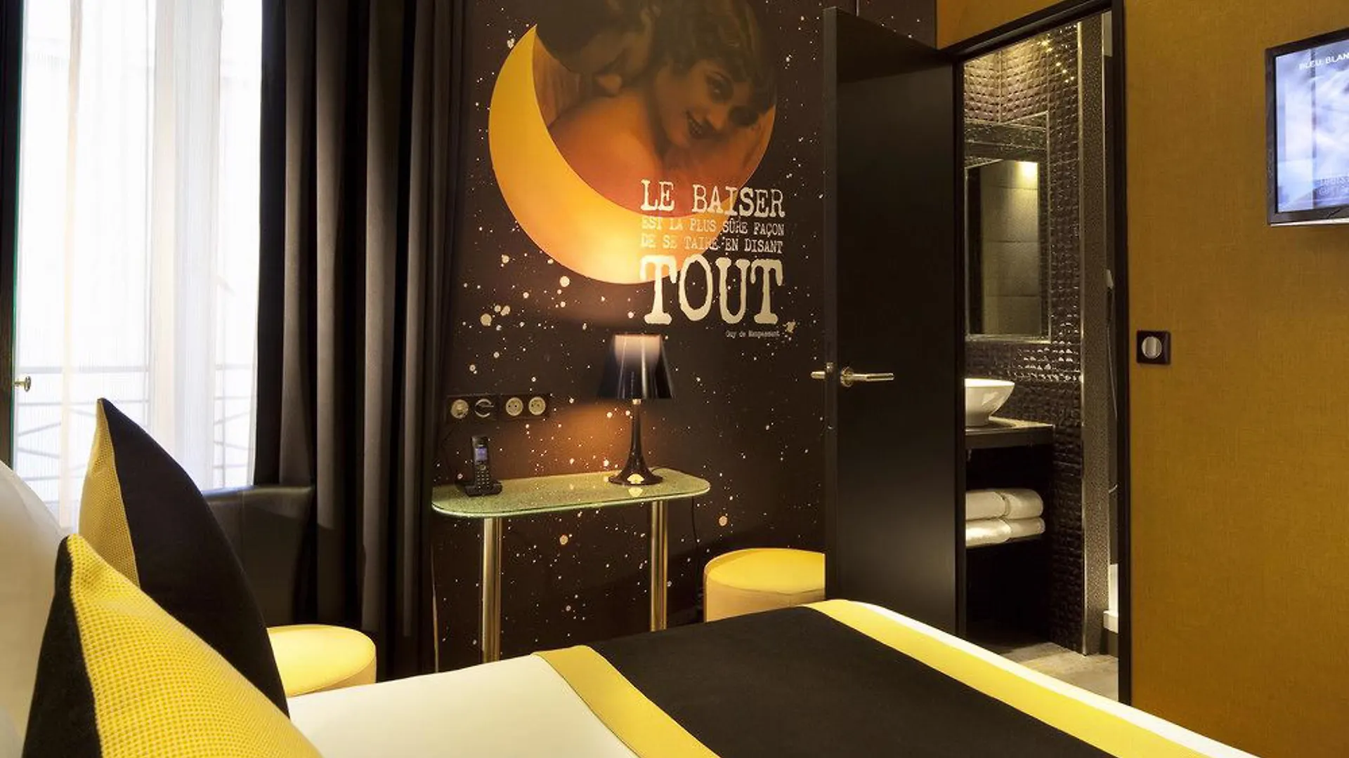 ****  Hotel Montmartre Mon Amour Paris France